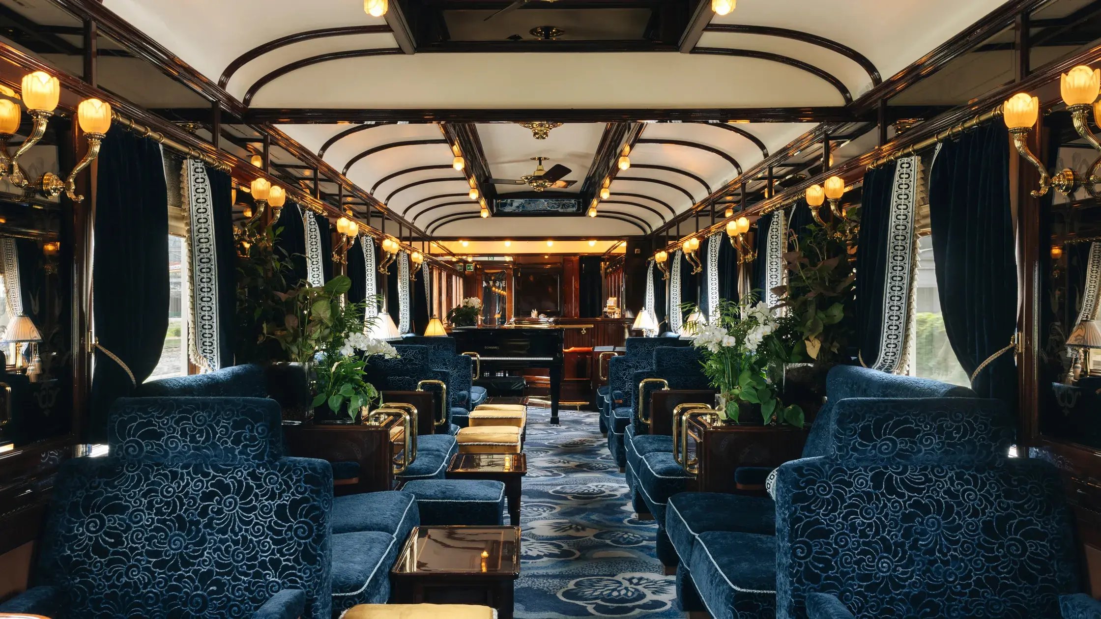 Venice-Simplon-Orient-Express-_VSOE-BAR-50.jpg